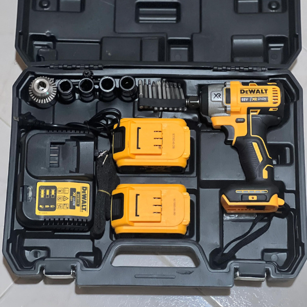 TALADRO DE ALTO IMPACTO 1/2 DE 68V CON KIT DE ACCESORIOS.