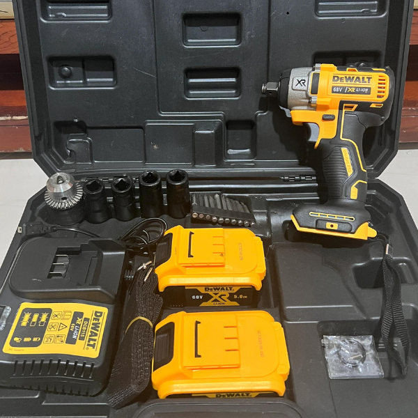TALADRO DE ALTO IMPACTO 1/2 DE 68V CON KIT DE ACCESORIOS.