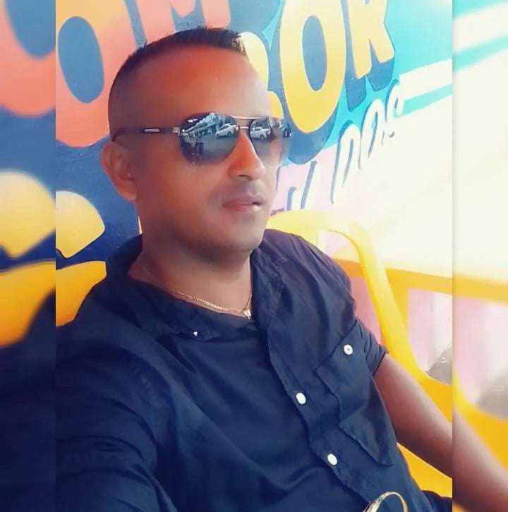 <em><strong>Carlos Mario (Medellín)</strong></em>